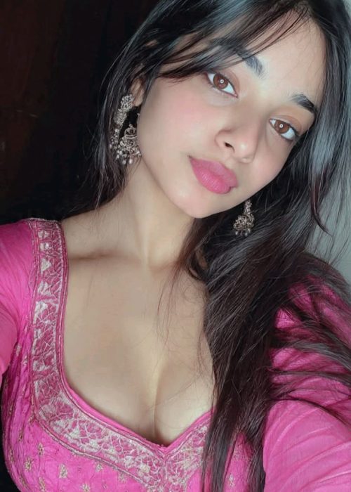 Sexy Karachi Escorts